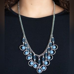 Cool  arcade blue necklace and earrings -paparazzi 75b